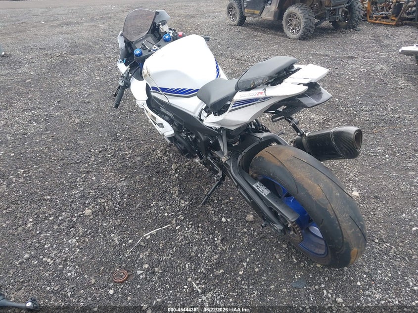 2018 Suzuki VIN JS1DM11M1J2100105 IAAI salvage auction — LEFT & RIGHT, Salvage (Ohio), sold $5,200 on 2026-07-14 (photo 3)