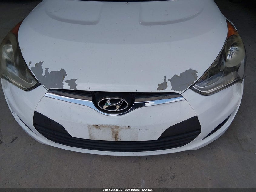 2016 Hyundai Veloster VIN KMHTC6AD5GU266640 IAAI salvage auction — NORMAL WEAR, Clear (Tennessee), sold $650 on 2026-07-29 (photo 6)