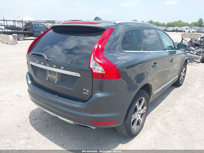 2015 Volvo Xc60 VIN YV4902RD3F2622594 IAAI salvage auction — NORMAL WEAR, Original (Texas), sold $1,475 on 2026-07-15 (photo 4)