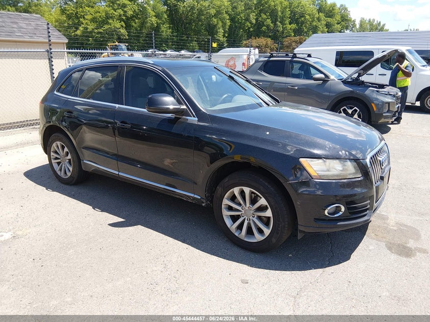 2013 Audi Q5 VIN WA1CFAFP2DA055307 IAAI salvage auction — REAR END, Salvage Title, sold $825 on 2026-07-10 (photo 1)