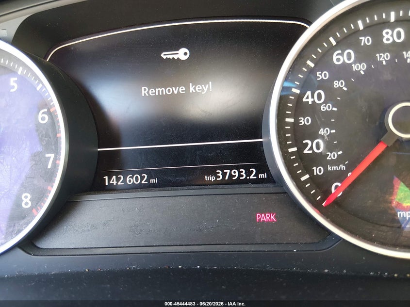 2016 Volkswagen Touareg VIN WVGEF9BP5GD011576 IAAI salvage auction — REAR END, Salvage Title, sold $25 on 2026-08-01 (photo 7)