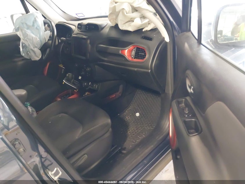 2021 Jeep Renegade VIN ZACNJDC19MPN35422 IAAI salvage auction — FRONT END, Salvage (Colorado), sold $2,300 on 2026-08-02 (photo 5)