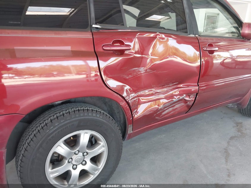 2006 Toyota Highlander VIN JTEGD21A060141368 IAAI salvage auction — RIGHT SIDE, Rebuildable (Florida), sold $575 on 2026-07-15 (photo 6)