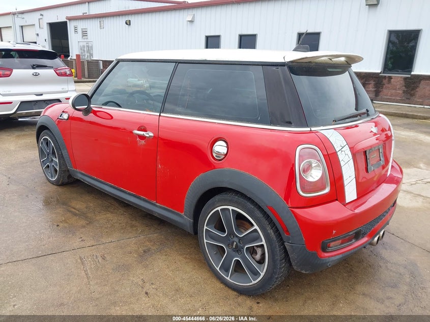 2012 Mini Cooper VIN WMWSV3C51CTY19148 IAAI salvage auction — NORMAL WEAR, Clear (Illinois), sold $350 on 2026-07-14 (photo 3)