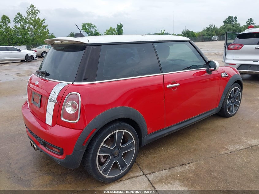 2012 Mini Cooper VIN WMWSV3C51CTY19148 IAAI salvage auction — NORMAL WEAR, Clear (Illinois), sold $350 on 2026-07-14 (photo 4)