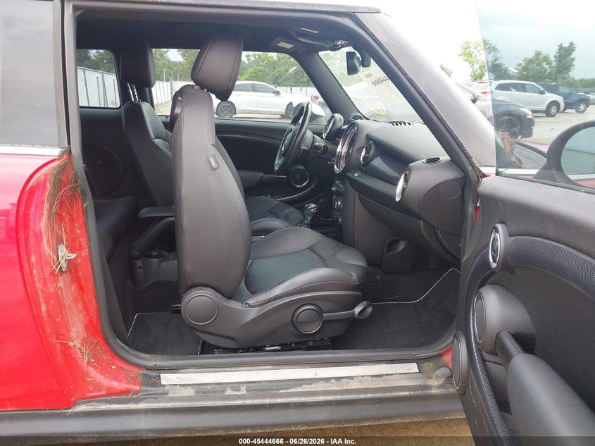 2012 Mini Cooper VIN WMWSV3C51CTY19148 IAAI salvage auction — NORMAL WEAR, Clear (Illinois), sold $350 on 2026-07-14 (photo 5)