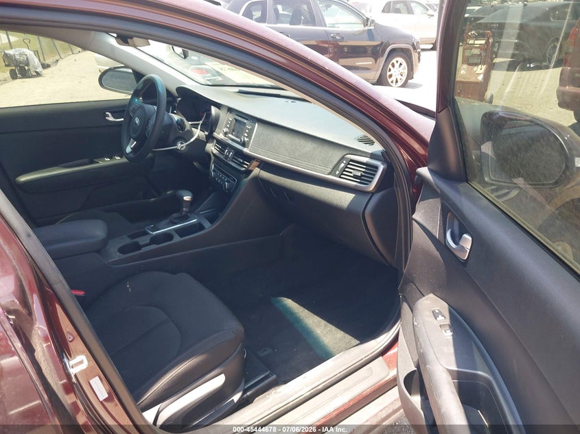 2017 Kia Optima VIN 5XXGT4L32HG132545 IAAI salvage auction — FRONT & REAR, Rebuildable (Florida), sold $1,800 on 2026-07-11 (photo 5)