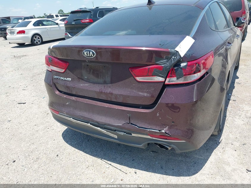 2017 Kia Optima VIN 5XXGT4L32HG132545 IAAI salvage auction — FRONT & REAR, Rebuildable (Florida), sold $1,800 on 2026-07-11 (photo 6)