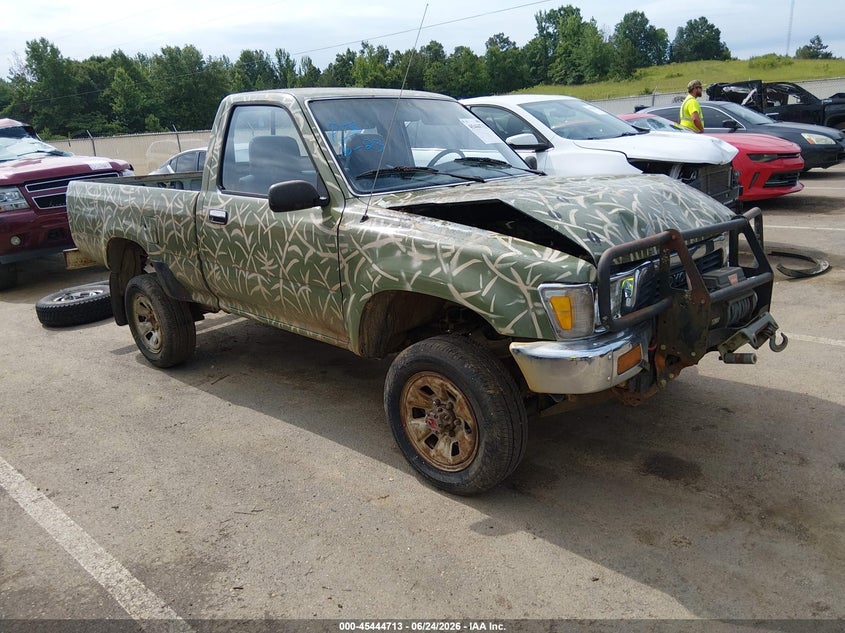 1991 Toyota Pickup VIN JT4RN01P4M0024568 IAAI salvage auction — FRONT END, Salvage (Mississippi), sold $4,650 on 2026-07-17 (photo 1)