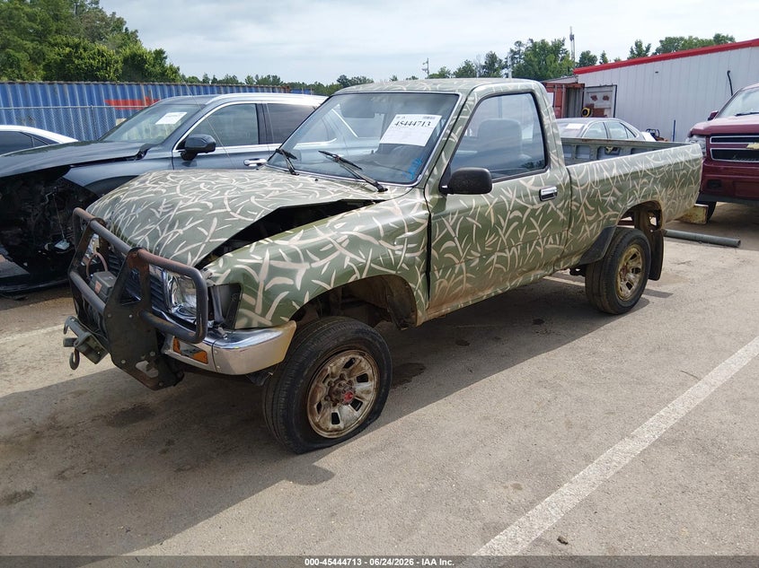 1991 Toyota Pickup VIN JT4RN01P4M0024568 IAAI salvage auction — FRONT END, Salvage (Mississippi), sold $4,650 on 2026-07-17 (photo 2)