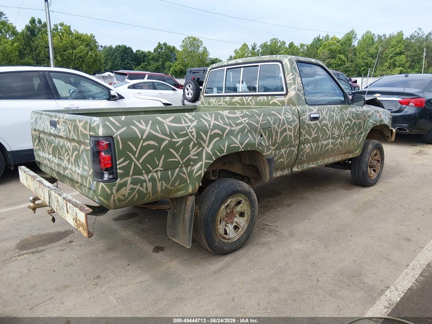 1991 Toyota Pickup VIN JT4RN01P4M0024568 IAAI salvage auction — FRONT END, Salvage (Mississippi), sold $4,650 on 2026-07-17 (photo 4)