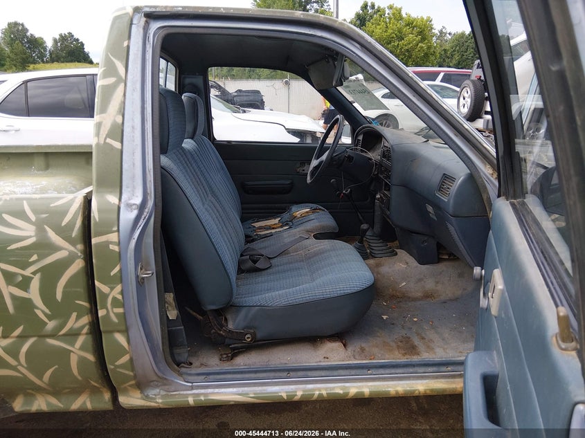 1991 Toyota Pickup VIN JT4RN01P4M0024568 IAAI salvage auction — FRONT END, Salvage (Mississippi), sold $4,650 on 2026-07-17 (photo 5)