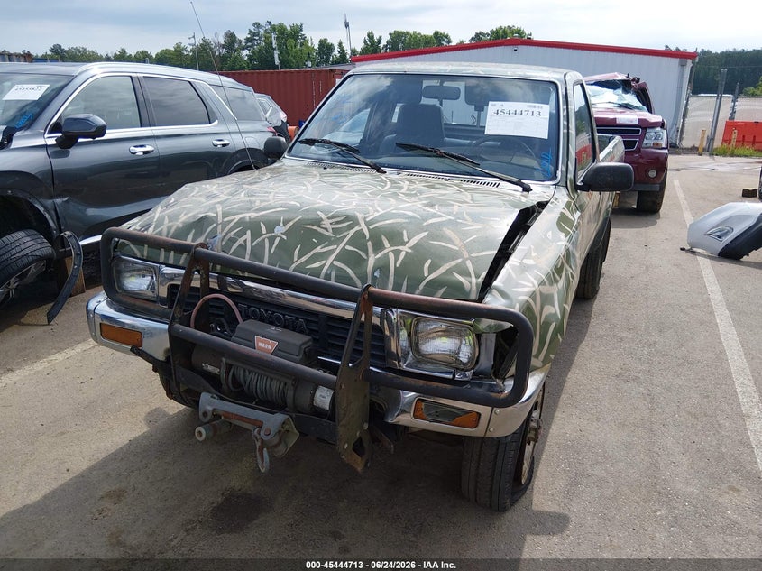 1991 Toyota Pickup VIN JT4RN01P4M0024568 IAAI salvage auction — FRONT END, Salvage (Mississippi), sold $4,650 on 2026-07-17 (photo 6)