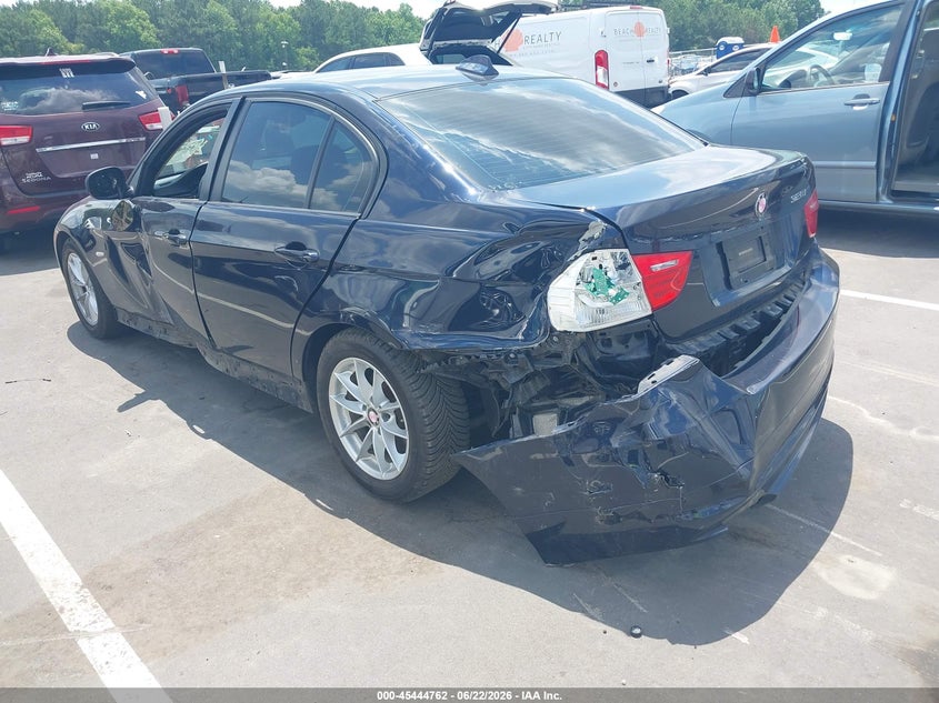 2010 BMW 3 series VIN WBAPH7G50ANM51416 IAAI salvage auction — LEFT REAR, Salvage (North Carolina), sold $25 on 2026-07-29 (photo 3)