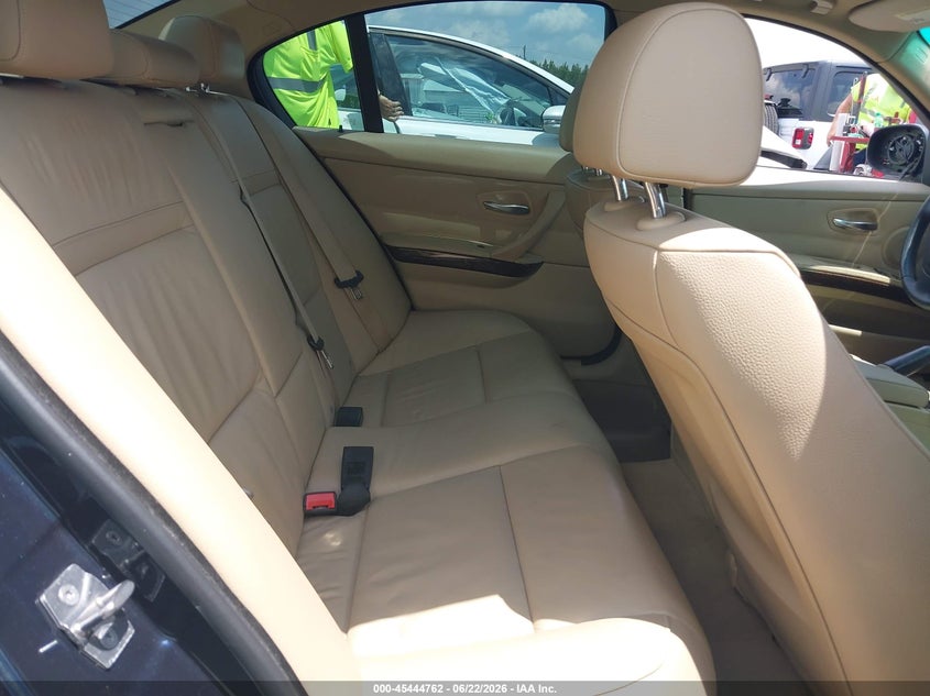 2010 BMW 3 series VIN WBAPH7G50ANM51416 IAAI salvage auction — LEFT REAR, Salvage (North Carolina), sold $25 on 2026-07-29 (photo 8)