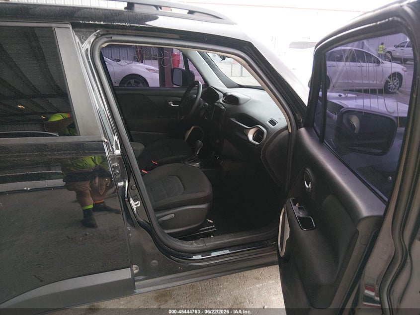 2018 Jeep Renegade VIN ZACCJABB0JPH48547 IAAI salvage auction — RIGHT FRONT, Salvage Title, sold $975 on 2026-08-02 (photo 5)
