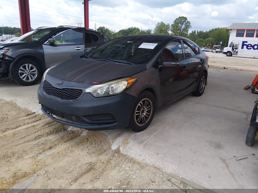 2015 Kia Forte VIN KNAFX4A68F5365454 IAAI salvage auction — FRONT & REAR, Rebuildable (Florida), sold $400 on 2026-07-14 (photo 2)