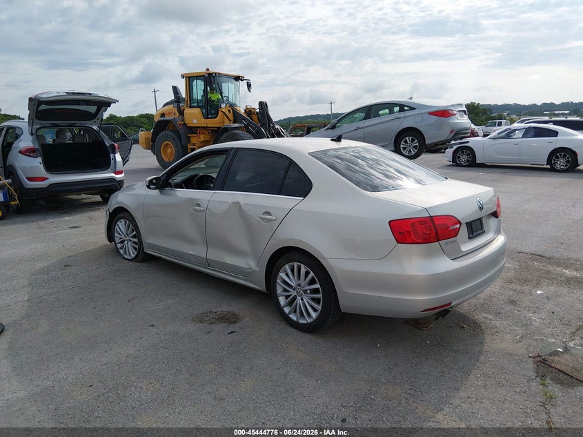 2012 Volkswagen Jetta VIN 3VWLX7AJ2CM358837 IAAI salvage auction — FRONT END, Salvage Title, sold $550 on 2026-09-30 (photo 3)