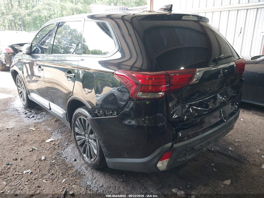 2020 Mitsubishi Outlander VIN JA4AZ3A32LZ026386 IAAI salvage auction — FRONT & REAR, Salvage Title, sold $2,650 on 2026-07-19 (photo 3)