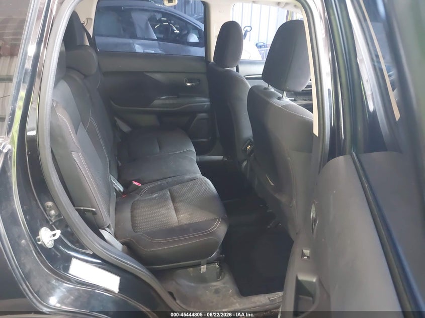 2020 Mitsubishi Outlander VIN JA4AZ3A32LZ026386 IAAI salvage auction — FRONT & REAR, Salvage Title, sold $2,650 on 2026-07-19 (photo 8)