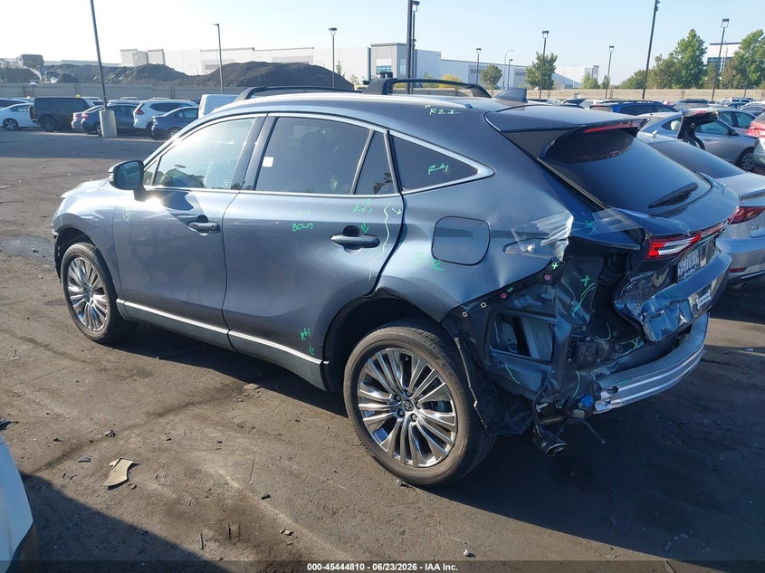2023 Toyota Venza VIN JTEAAAAH1PJ129635 IAAI salvage auction — LEFT FRONT, Salvage Title, sold $11,500 on 2026-08-14 (photo 3)
