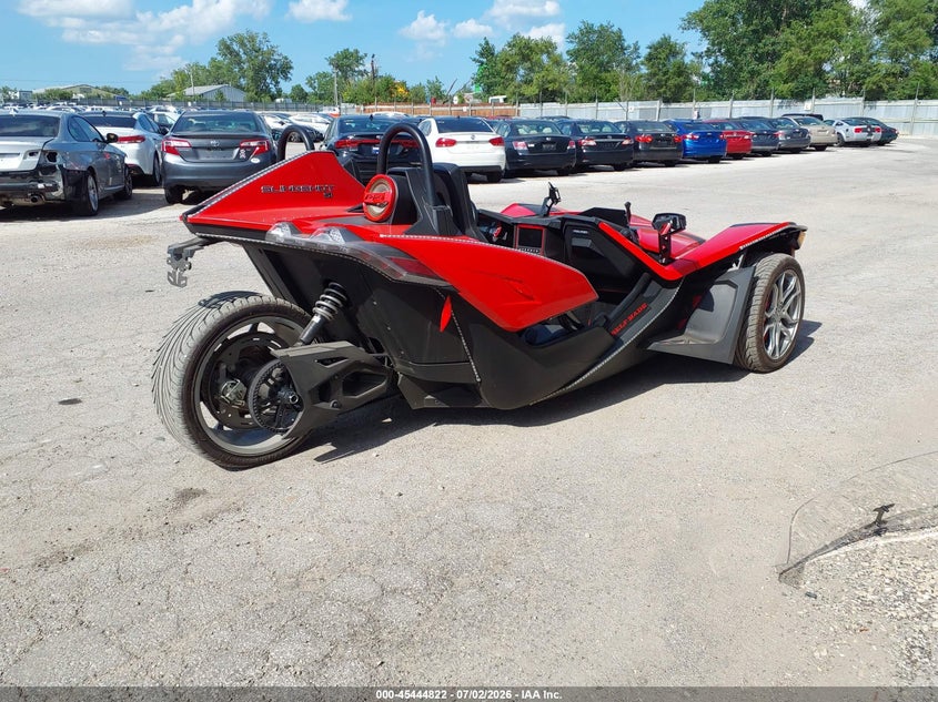 2022 Polaris Slingshot VIN 57XAAPHD4N8151943 IAAI salvage auction — UNKNOWN, Salvage (Illinois), sold $8,400 on 2026-08-17 (photo 4)