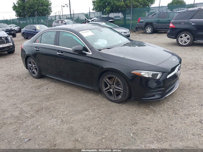 2022 Mercedes-benz A-klasse VIN W1K3G4FB6NJ335604 — IAAI salvage auction photo