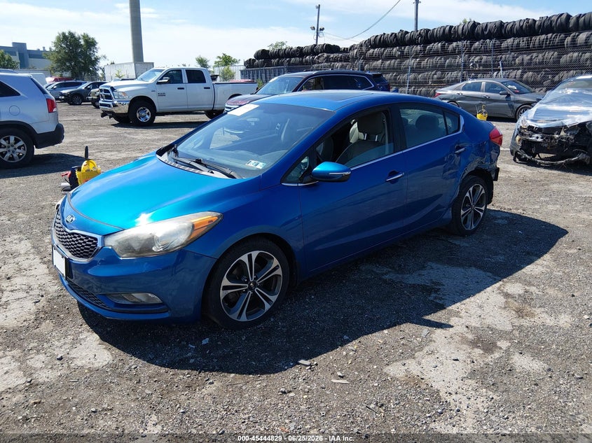 2014 Kia Forte VIN KNAFZ4A84E5195393 IAAI salvage auction — FRONT & REAR, Salvage (Pennsylvania), sold $375 on 2026-07-10 (photo 2)
