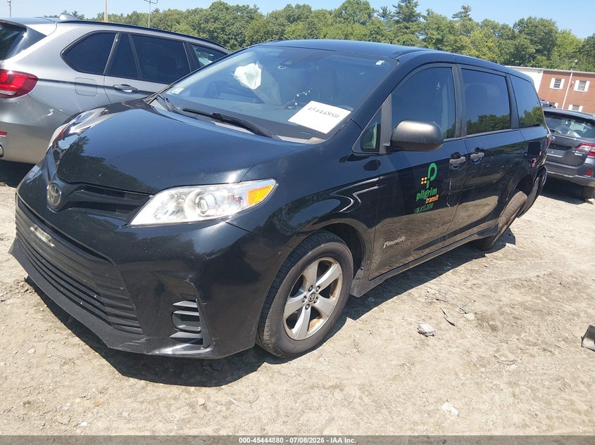 2020 Toyota Sienna VIN 5TDZZ3DC0LS083823 IAAI salvage auction — REAR END, Salvage Title, sold $1,100 on 2026-07-28 (photo 2)