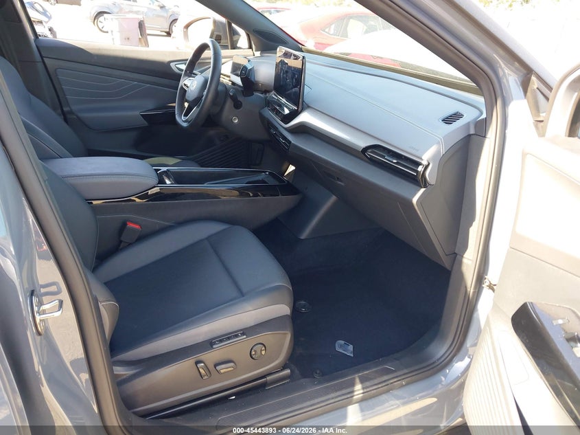 2023 Volkswagen Id.4 VIN 1V2VMPE84PC038517 IAAI salvage auction — FRONT END, Salvage Title, sold $9,100 on 2026-07-23 (photo 5)