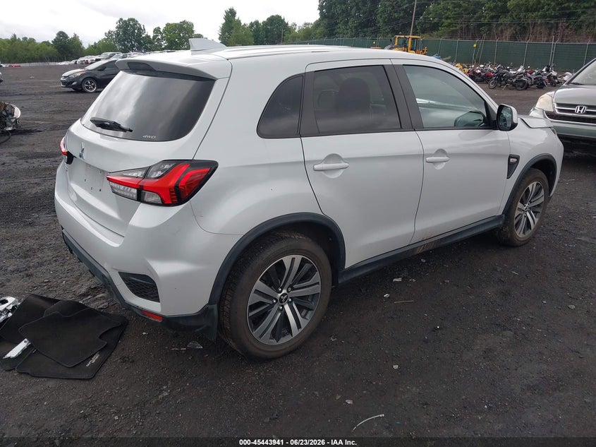 2022 Mitsubishi Outlander VIN JA4ARUAU7NU018797 IAAI salvage auction — FRONT END, Salvage Title, sold $3,850 on 2026-08-01 (photo 4)