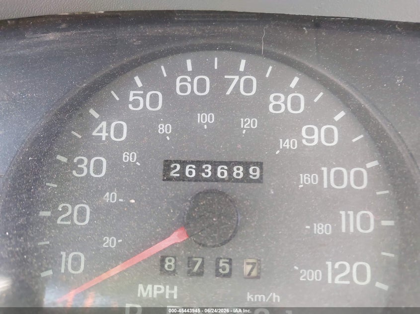 2003 Mercury Grand marquis VIN 2MEFM74W23X624103 IAAI salvage auction — NORMAL WEAR, Clear (Georgia), sold $25 on 2026-07-31 (photo 7)