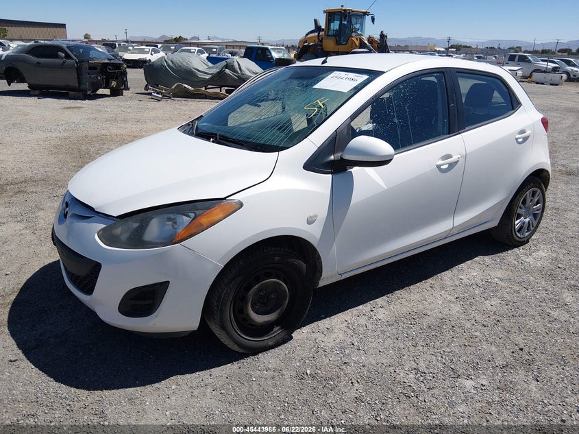 2014 Mazda 2 VIN JM1DE1KZXE0180230 IAAI salvage auction — RIGHT SIDE, Salvage Title, sold $150 on 2026-07-16 (photo 2)