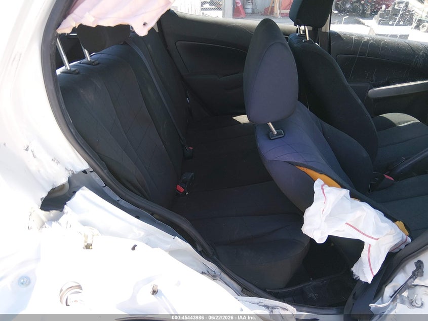 2014 Mazda 2 VIN JM1DE1KZXE0180230 IAAI salvage auction — RIGHT SIDE, Salvage Title, sold $150 on 2026-07-16 (photo 8)