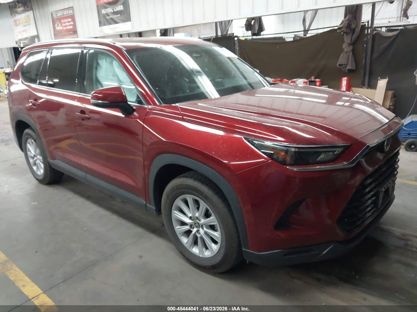 2024 Toyota Highlander VIN 5TDAAAB53RS063202 IAAI salvage auction — LEFT SIDE, Salvage Title, sold $16,800 on 2026-08-01 (photo 1)