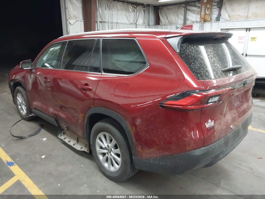 2024 Toyota Highlander VIN 5TDAAAB53RS063202 IAAI salvage auction — LEFT SIDE, Salvage Title, sold $16,800 on 2026-08-01 (photo 3)