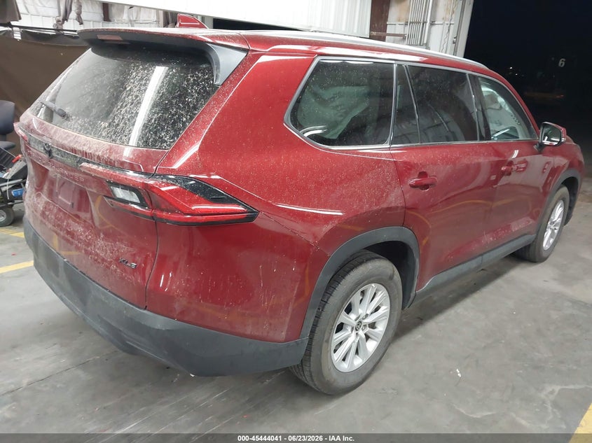 2024 Toyota Highlander VIN 5TDAAAB53RS063202 IAAI salvage auction — LEFT SIDE, Salvage Title, sold $16,800 on 2026-08-01 (photo 4)