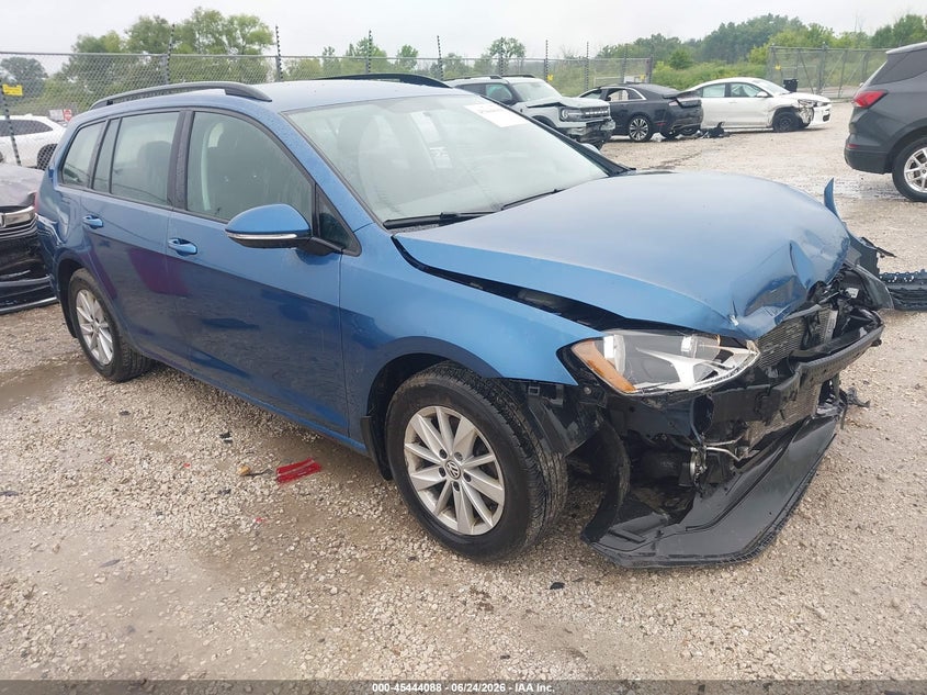 2016 Volkswagen Golf sportsvan VIN 3VWC17AU9GM501106 IAAI salvage auction — FRONT END, Salvage Title, sold $375 on 2026-08-11 (photo 1)