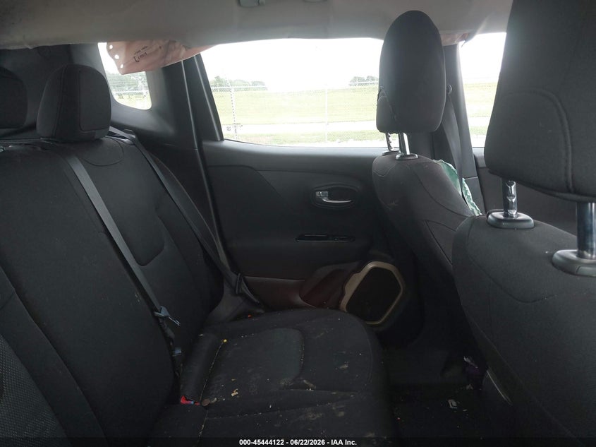 2016 Jeep Renegade VIN ZACCJAAT0GPE06776 IAAI salvage auction — ROLLOVER, Salvage (Illinois), sold $600 on 2026-08-12 (photo 8)