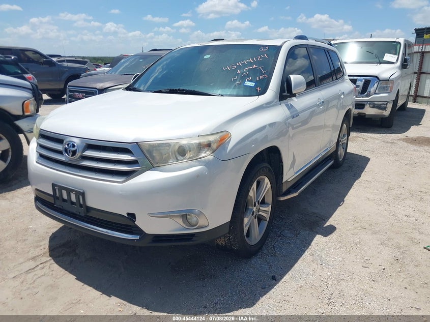 2013 Toyota Highlander VIN 5TDYK3EH8DS121987 IAAI salvage auction — NORMAL WEAR, Original (Texas), sold $4,550 on 2026-07-28 (photo 2)