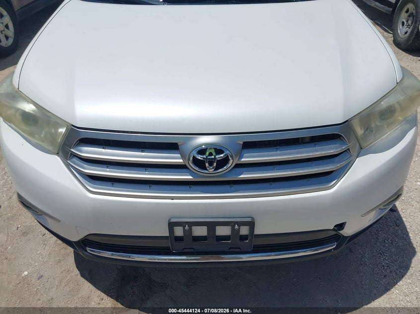 2013 Toyota Highlander VIN 5TDYK3EH8DS121987 IAAI salvage auction — NORMAL WEAR, Original (Texas), sold $4,550 on 2026-07-28 (photo 6)