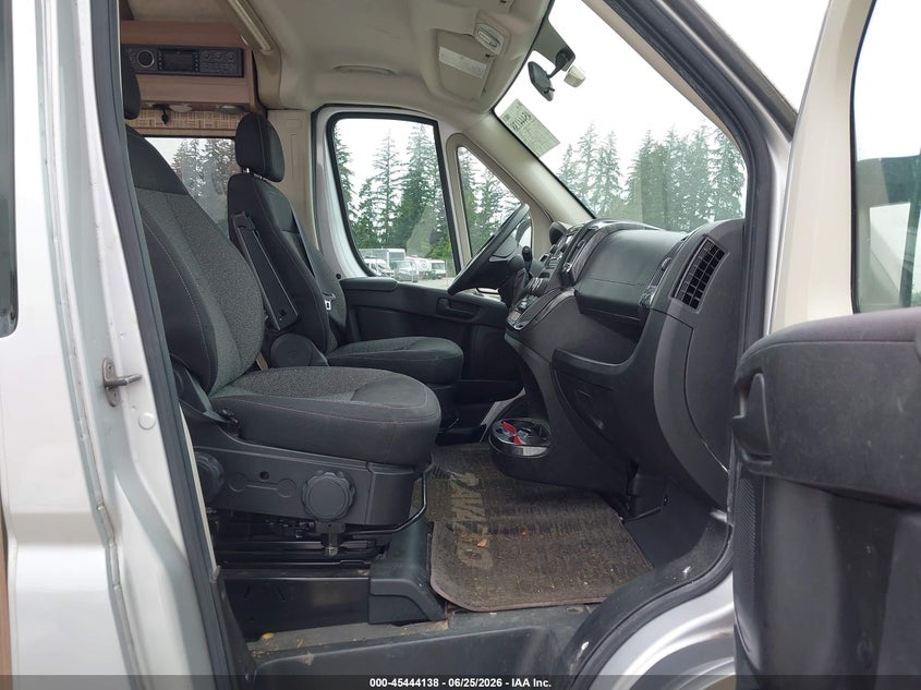 2017 Ram Promaster city VIN 3C6URVJG8HE523020 IAAI salvage auction — FRONT END, Bill Of Sale (Washington), sold $21,200 on 2026-07-28 (photo 5)