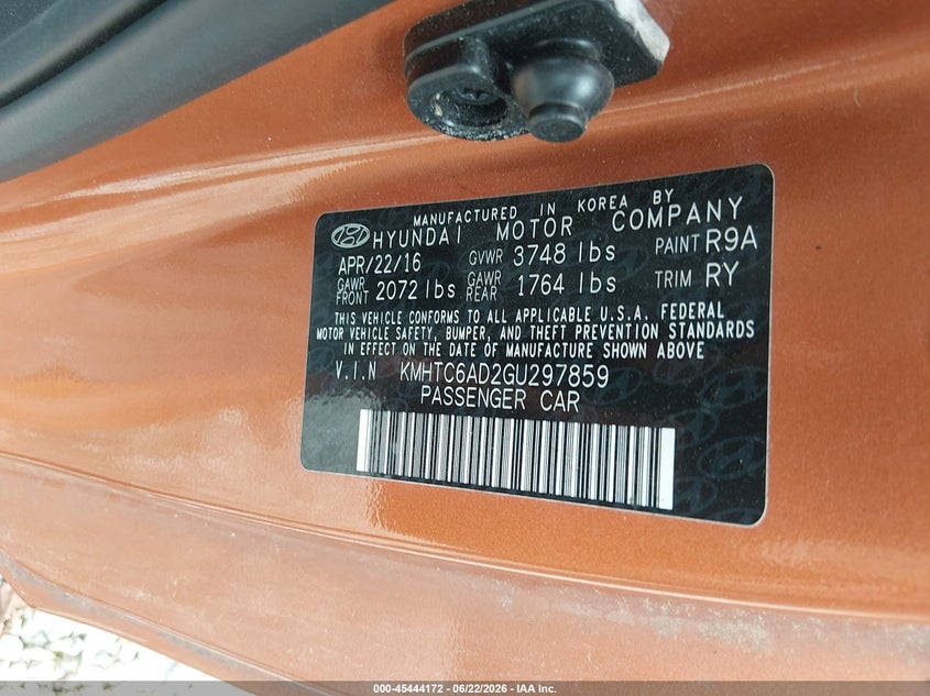 2016 Hyundai Veloster VIN KMHTC6AD2GU297859 IAAI salvage auction — NORMAL WEAR, Original (Kentucky), sold $250 on 2026-07-29 (photo 9)
