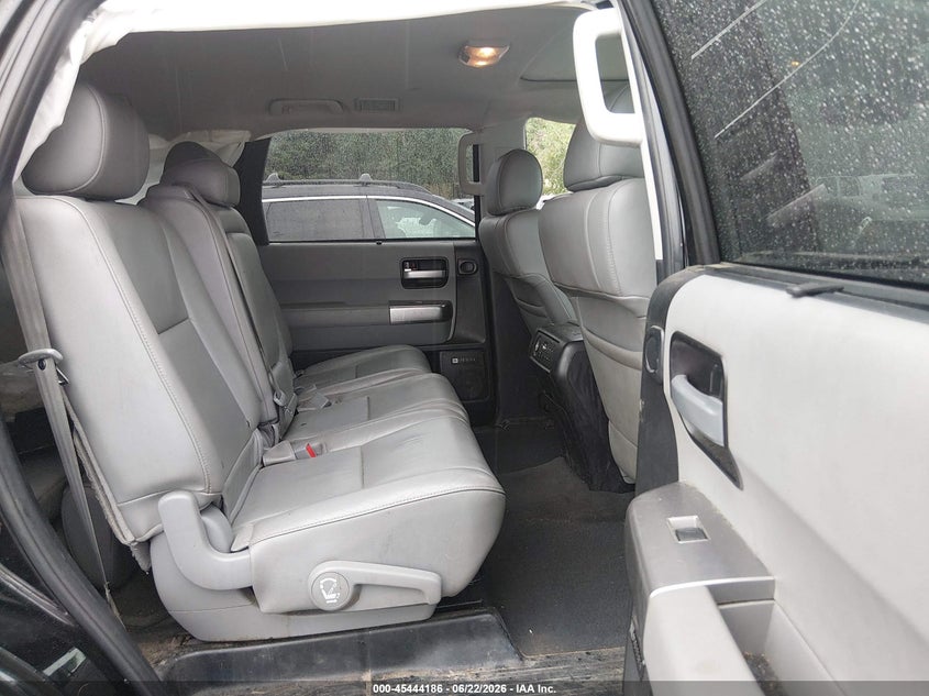 2019 Toyota Sequoia VIN 5TDJY5G12KS171521 IAAI salvage auction — FRONT END, Salvage (New Hampshire), sold $14,200 on 2026-08-08 (photo 8)