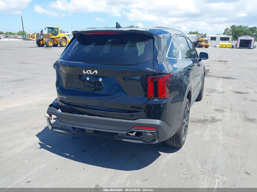 2026 Kia Sorento VIN 5XYRK4JF0TG410260 IAAI salvage auction — LEFT REAR, Rebuildable (Florida), sold $15,175 on 2026-07-06 (photo 4)