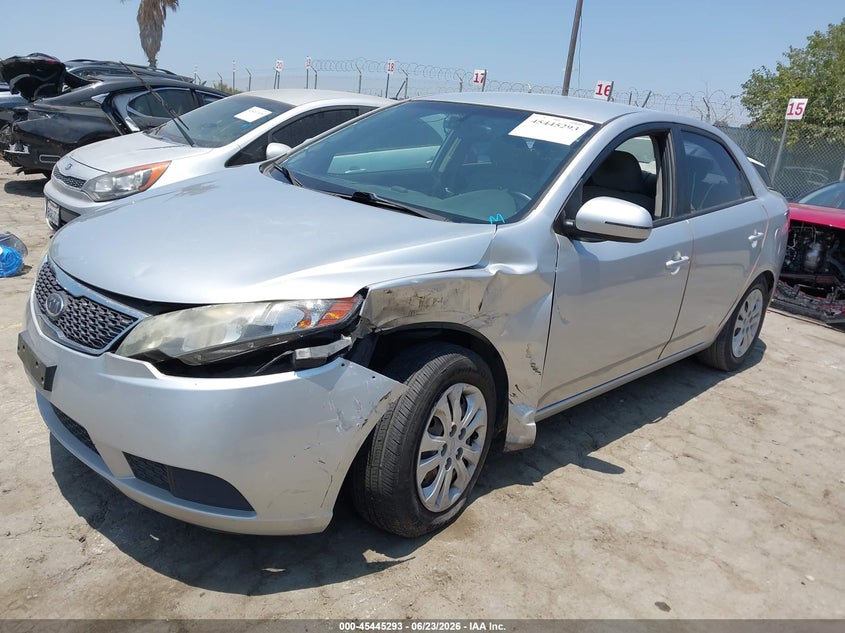 2013 Kia Forte VIN KNAFU4A24D5684188 IAAI salvage auction — LEFT FRONT, Salvage (California), sold $600 on 2026-07-08 (photo 2)