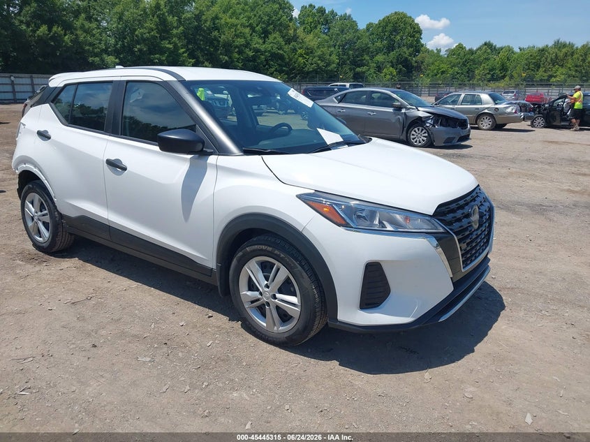 2024 Nissan Kicks VIN 3N1CP5BV2RL586279 IAAI salvage auction — REAR END, Salvage Title, sold $2,850 on 2026-07-23 (photo 1)