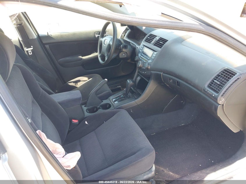 2005 Honda Accord VIN JHMCM56495C004545 IAAI salvage auction — REAR END, Salvage (California), sold $25 on 2026-07-21 (photo 5)