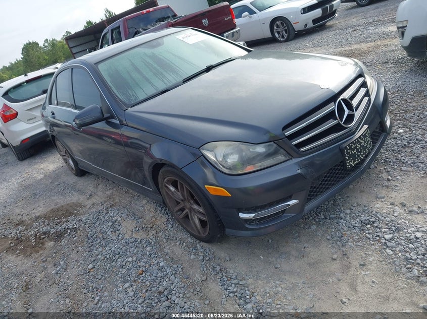 2014 Mercedes-benz C-klasse VIN WDDGF4HB1EA961580 IAAI salvage auction — WATER/FLOOD, Salvage Title, sold $25 on 2026-07-31 (photo 1)