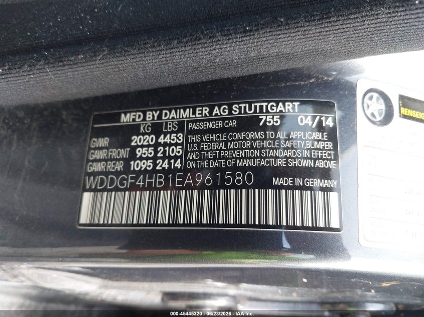 2014 Mercedes-benz C-klasse VIN WDDGF4HB1EA961580 IAAI salvage auction — WATER/FLOOD, Salvage Title, sold $25 on 2026-07-31 (photo 9)